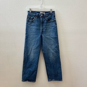 LEVI’S Ribcage Straight crop dark wash jeans